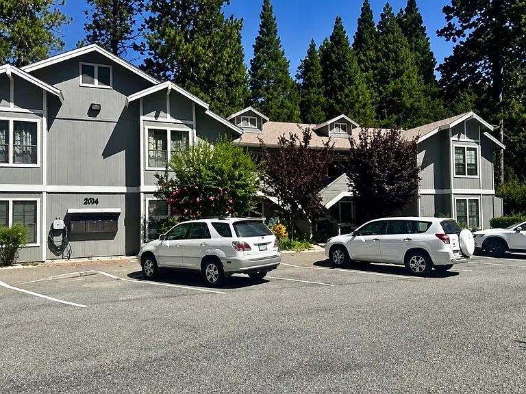 204 King Hiram Ln #201 — Photo 1