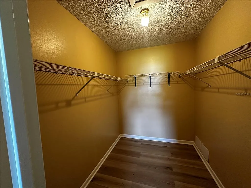 3 bed, 2.0 bath, 1203 sqft, $1,500 — Photo 4