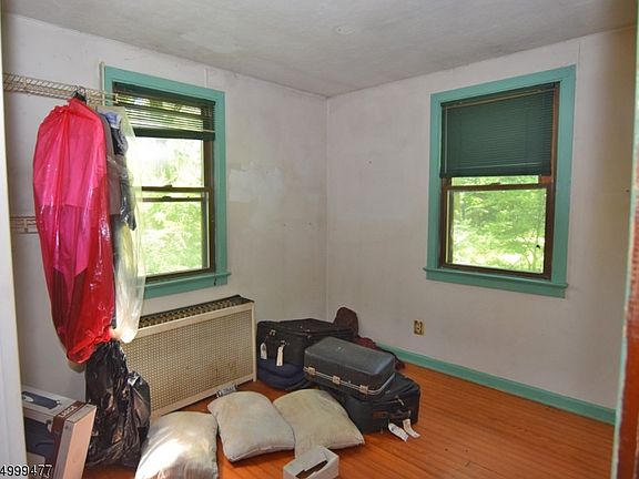 5th image of 57 Snydertown Rd