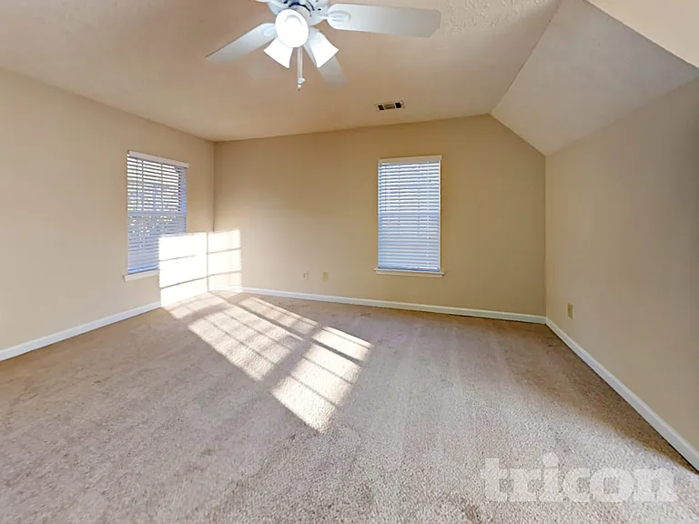 3590 Cameron Hills Pl — Photo 10
