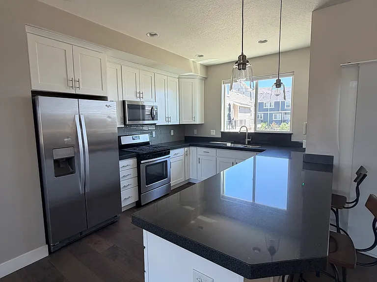 36 E Yellow Cliff Dr — Photo 4