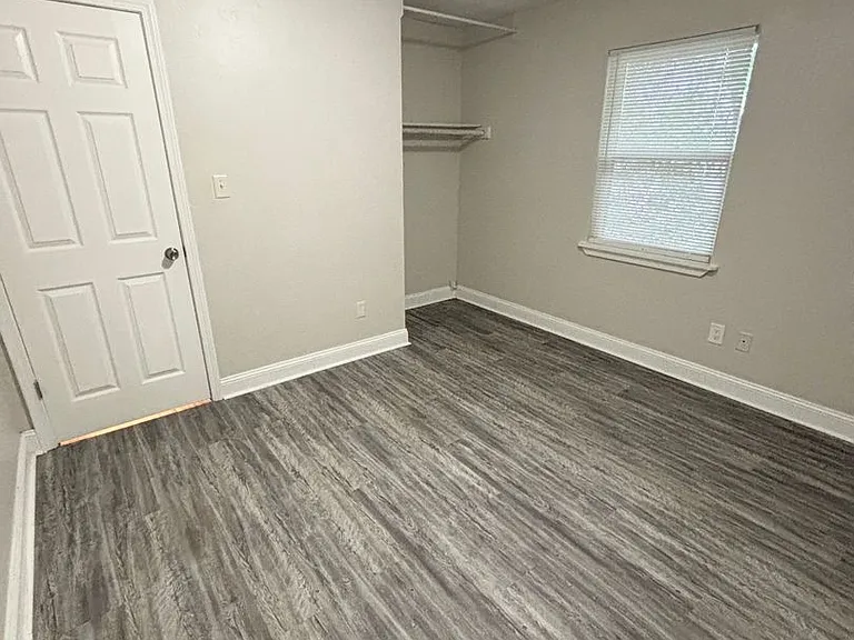 1323 Volusia Street — Photo 7