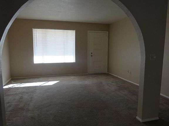 4th image of 4222 W Lupine Ave