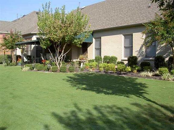 2nd image of 8493 Silverwind Dr