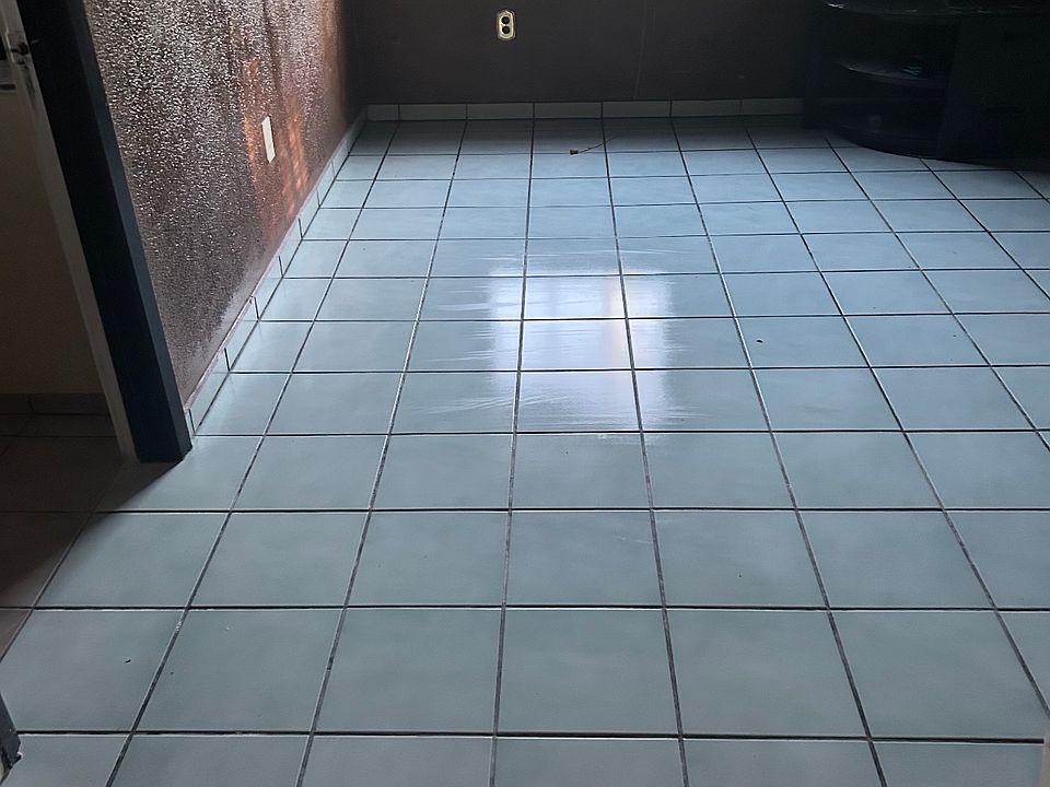 2nd image of 465 McClelland Rd