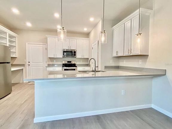 3rd image of 2960 Oak Park Way #A