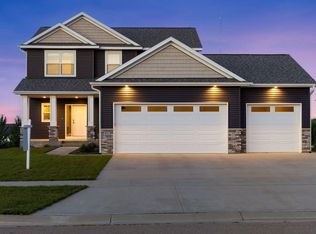 855 Towne Dr NE, Byron, MN 55920