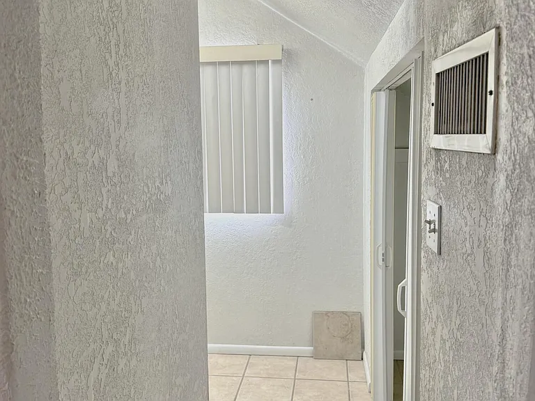 611 New York Ave — Photo 37