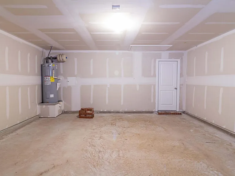 404 Dewberry St — Photo 26