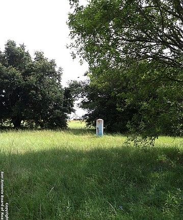 2nd image of 1872 County Road 126