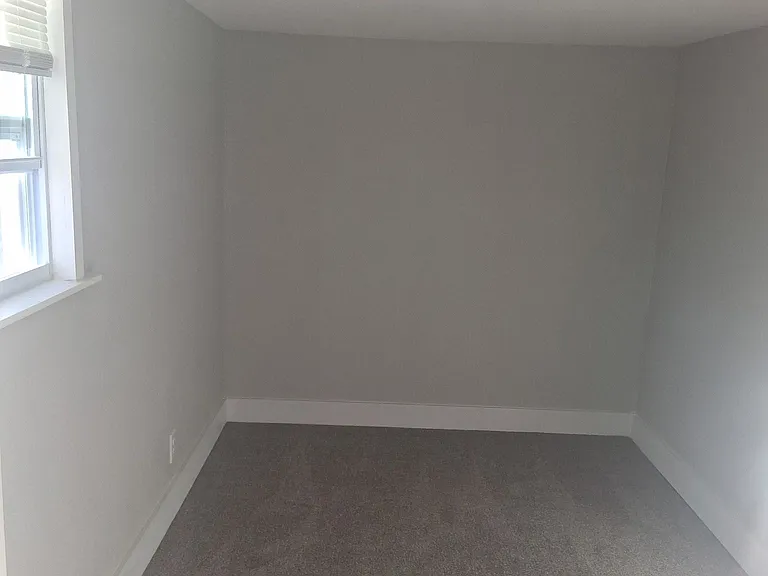 209 S Chestnut St — Photo 6