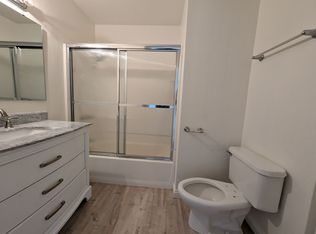 19882 Claremont Ln, Huntington Beach, CA 92646