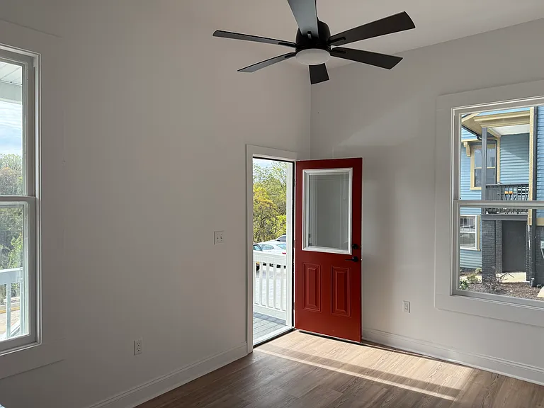 429 Rivermont Ave #2 — Photo 8