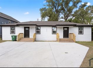 5031 Mallow St #B, Houston, TX 77033