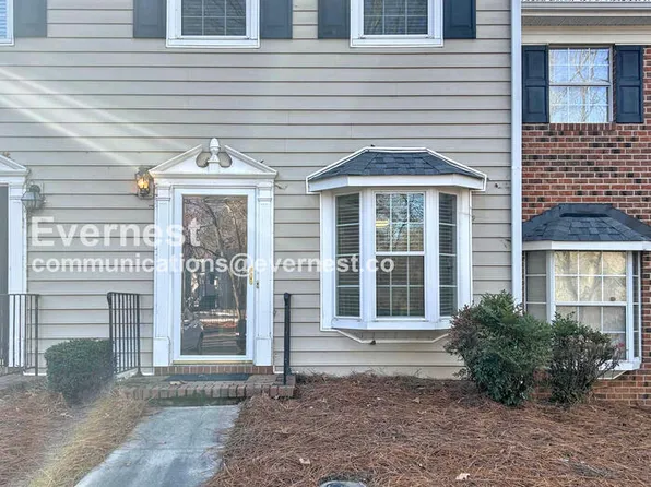 2233 Stonecutter Dr, Winston Salem, NC 27103