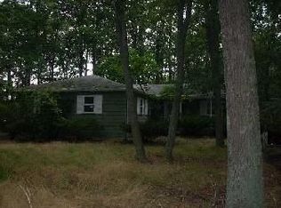 989 Brook Rd, Lakewood, NJ 08701