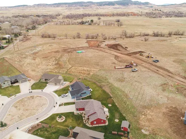 3 Beartooth Loop, Spearfish, SD 57783