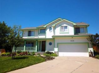 508 Fleetwood Dr, Papillion, NE 68133
