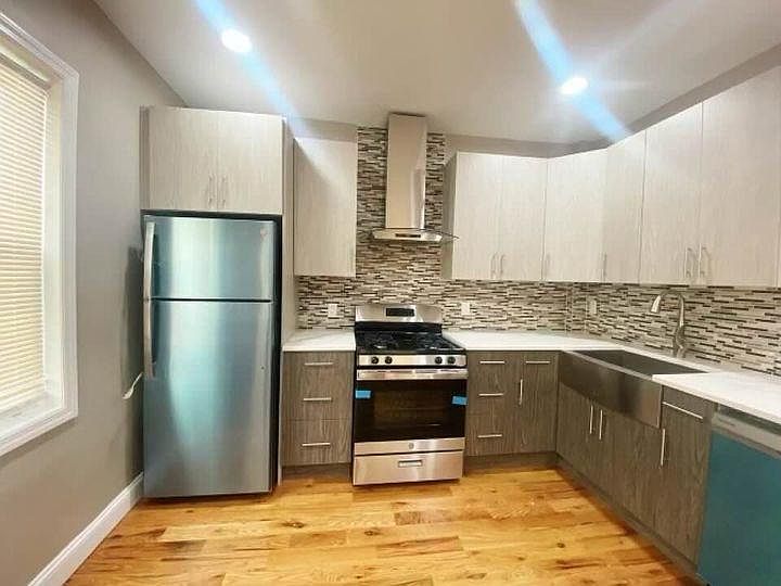 1st image of 6922 Almeda Ave #2