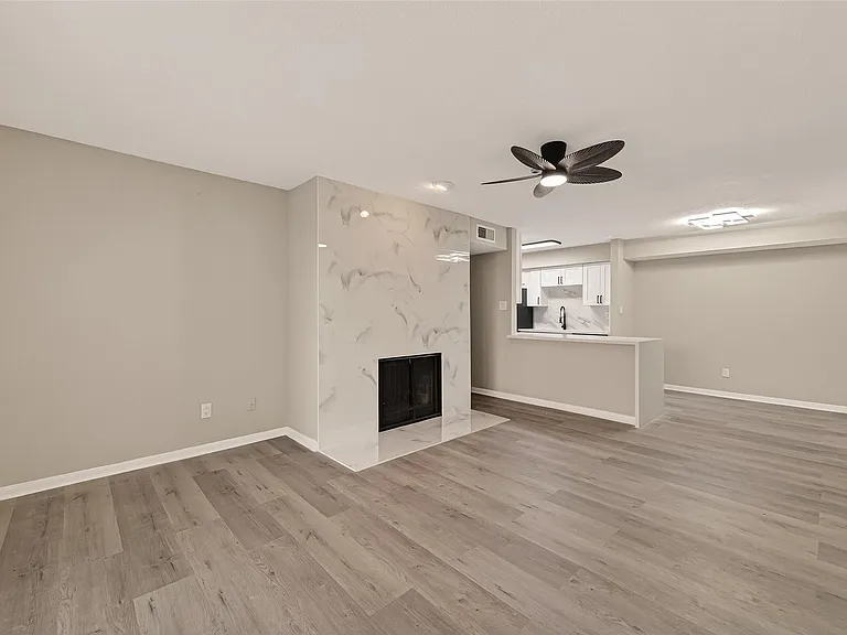 1860 White Oak Dr #311 — Photo 5