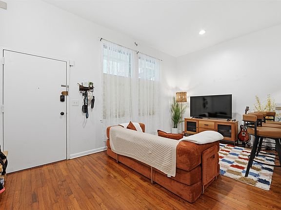 4th image of 187 Wayne St APT 207C