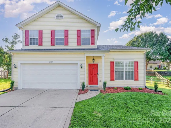 6809 Blake Brook Dr, Concord, NC 28025