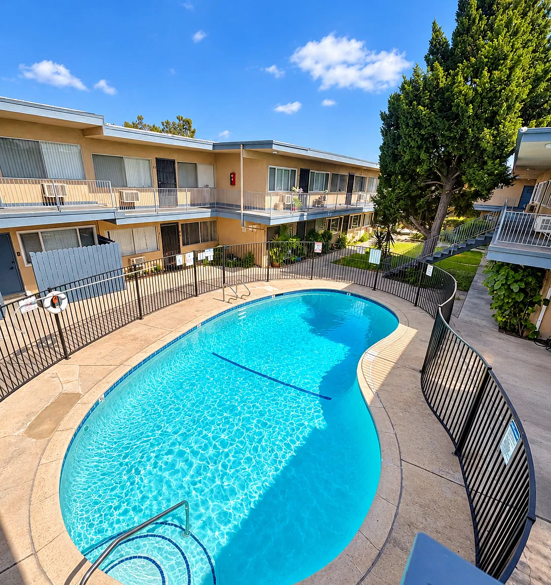 2 bed, $2,095 — Photo 1