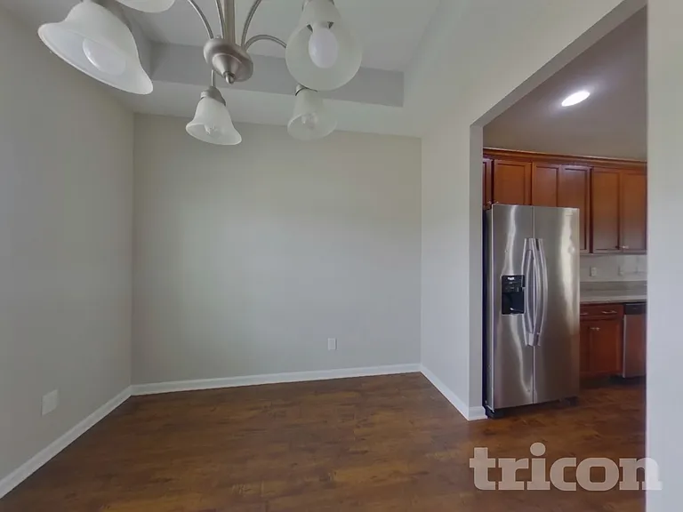 812 Ellyson Dr — Photo 4