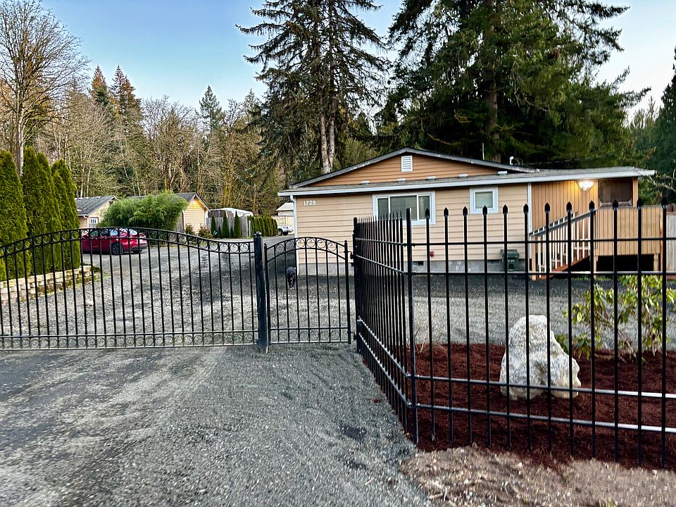 1st image of 1729 36th Ave NE