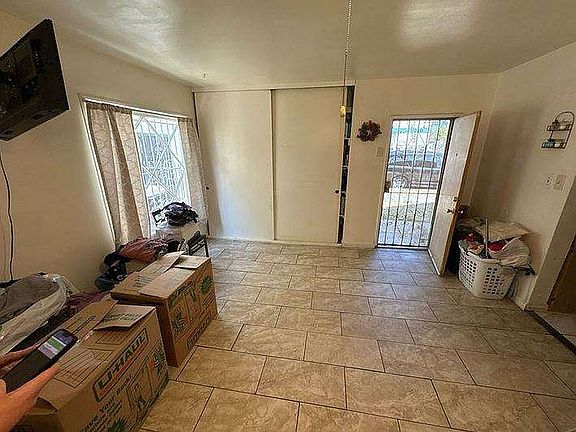 4th image of 8306 Garfield Ave