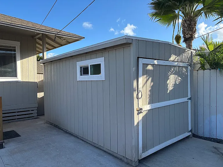 Farrington Hwy — Photo 24