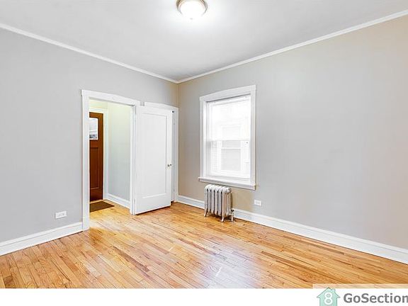 4th image of 7933 S Evans Ave #1