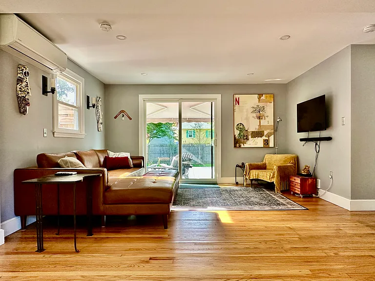 39 Brookside Ave — Photo 2