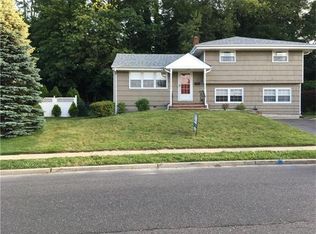 12 Venus Rd, South Amboy, NJ 08879