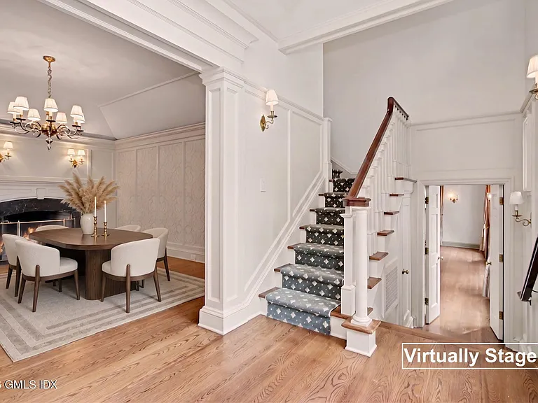 183 E Putnam Ave #CARRIAGE HOUSE — Photo 3