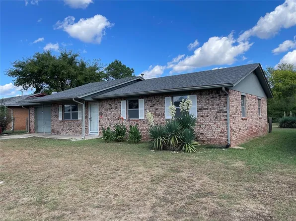 108 Lou Dr, Holdenville, OK 74848