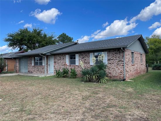 108 Lou Dr, Holdenville, OK 74848