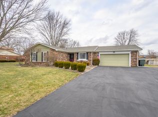 6726 W Brier Creek Dr, New Palestine, IN