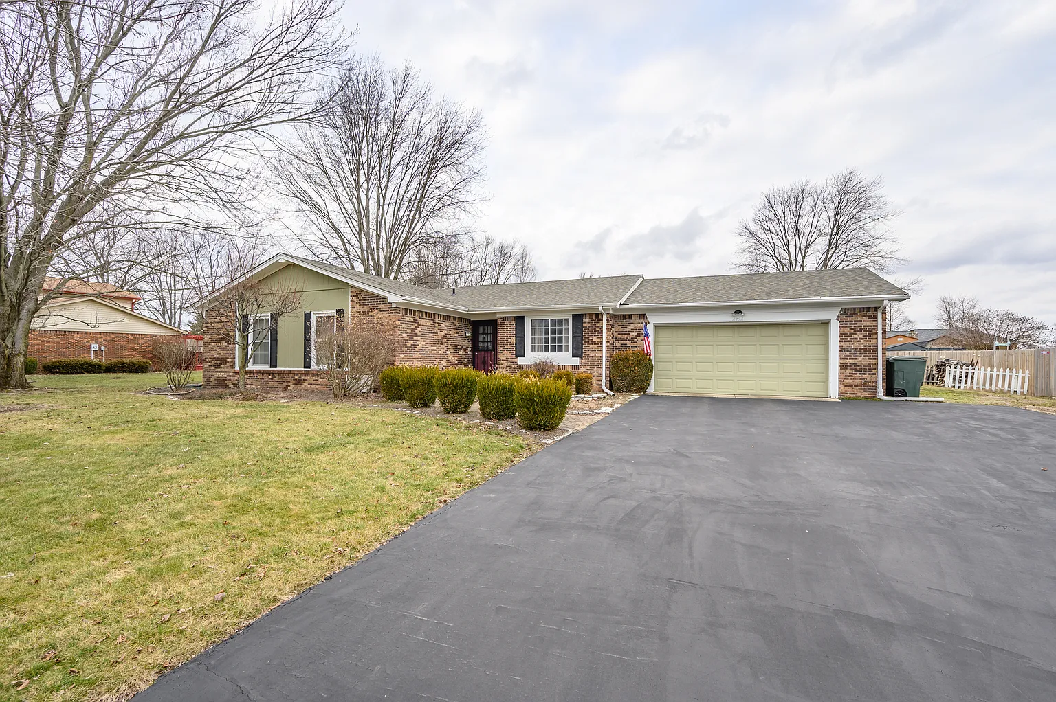 6726 W Brier Creek Dr photo 1