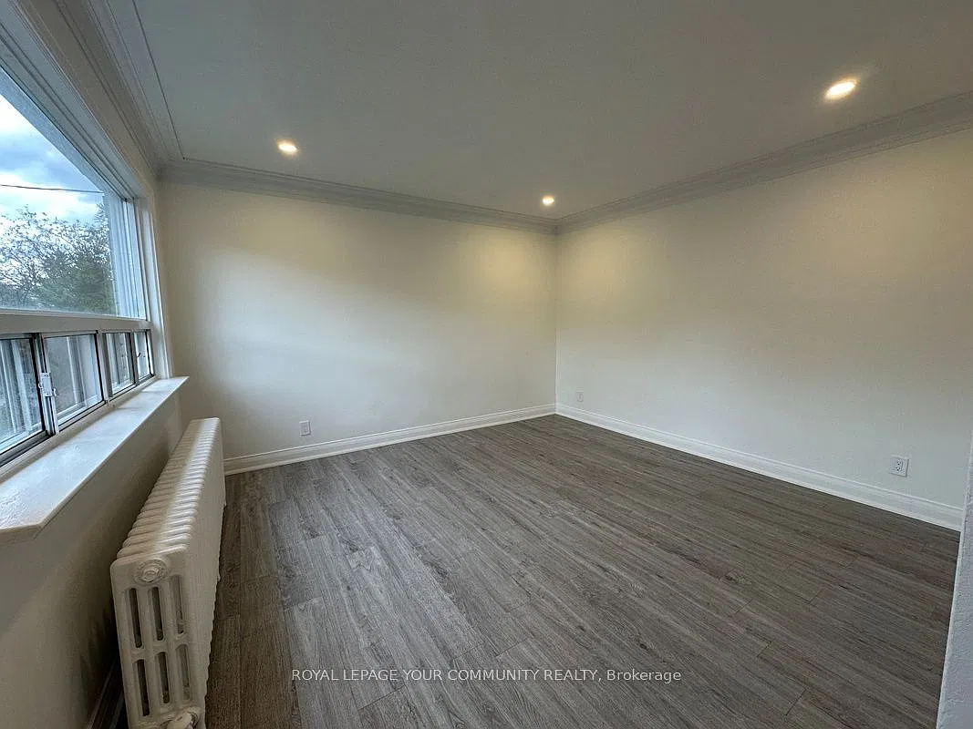 3 bed, $2,990 — Photo 4