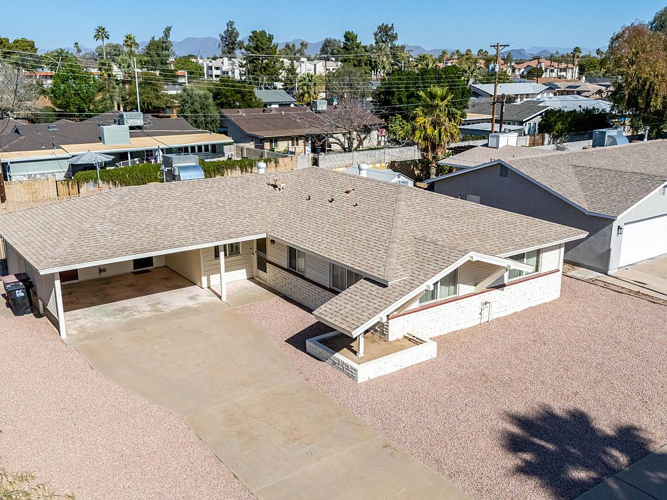 1st image of 7416 E WINDSOR Avenue