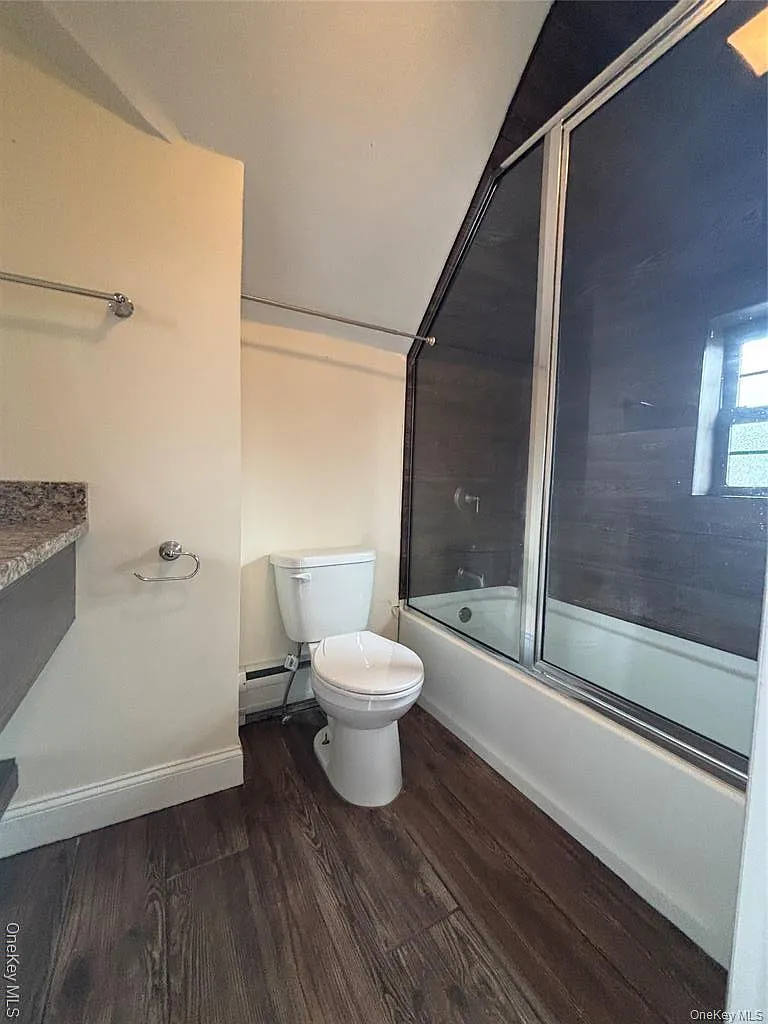 2 bed, 1.0 bath, 1100 sqft, $2,150 — Photo 3