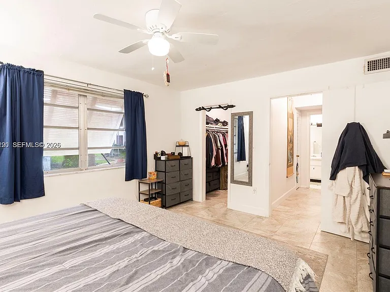 9490 SW 77th Ave #N1 — Photo 12