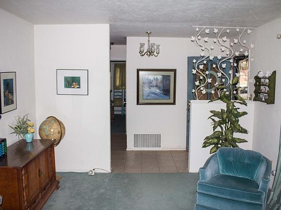 3rd image of 503 James Dr