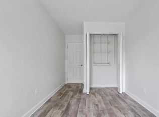 9902 Ridgeline Dr, Gaithersburg, MD 20886