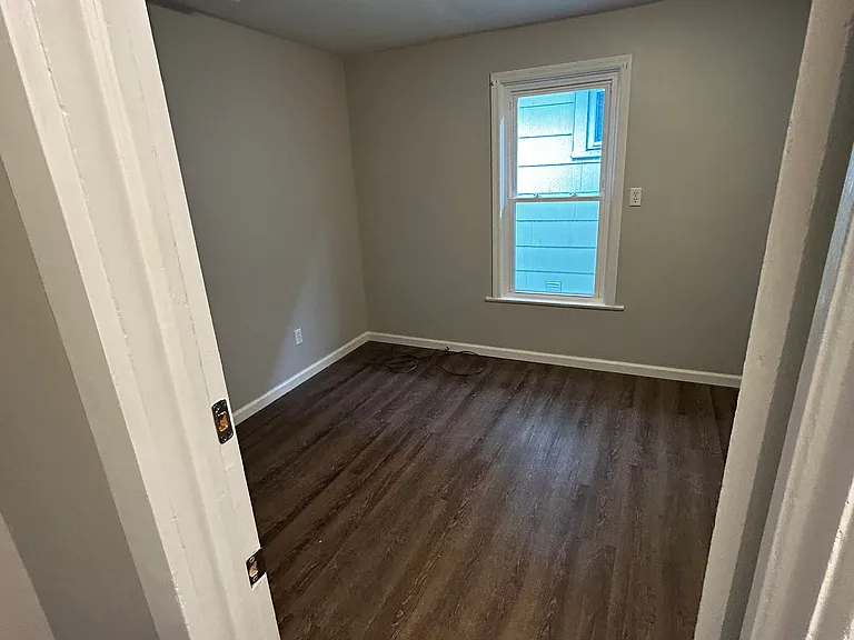 31 Maple Ave — Photo 27