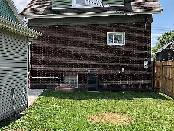 5th image of 338 Woodside Ave