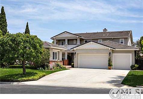 2nd image of 423 Sandalwood Ct