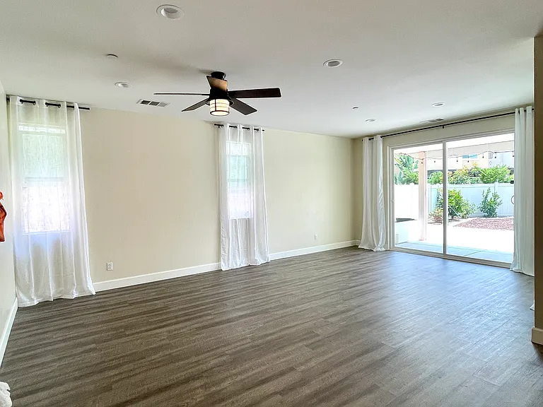 30589 Ticonderoga Ct — Photo 5