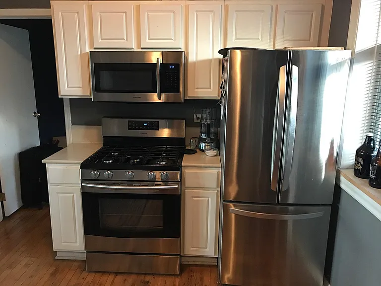 5866 N Ridge Ave #3 — Photo 4